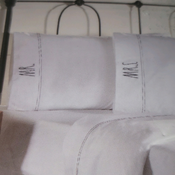 Rae Dunn Pillowcases Mr. & Mrs. 100% Cotton Black & White - Picture 8 of 8